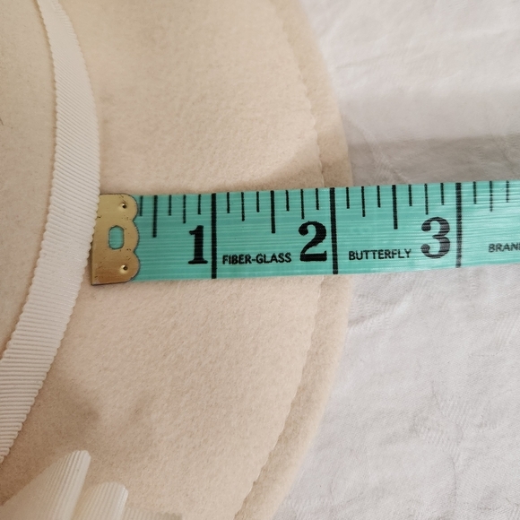 60s Floral Feathered Bowler Hat - Picture 2 of 15